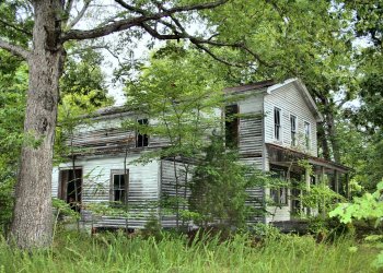 A neglected house